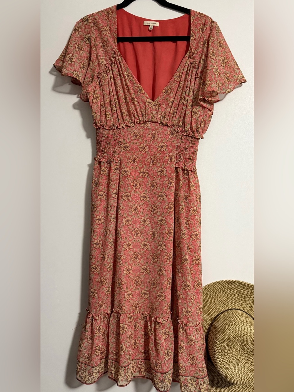 MaxStudio Flutter Slv Peach FLORAL V-neck Smocked Waist Ruffles EUC